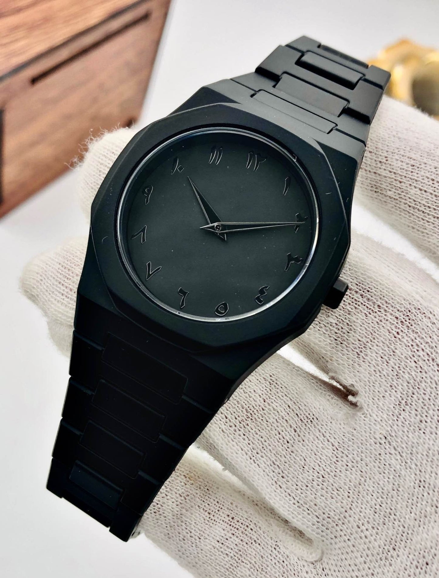 Black Arabic Aura Watch
