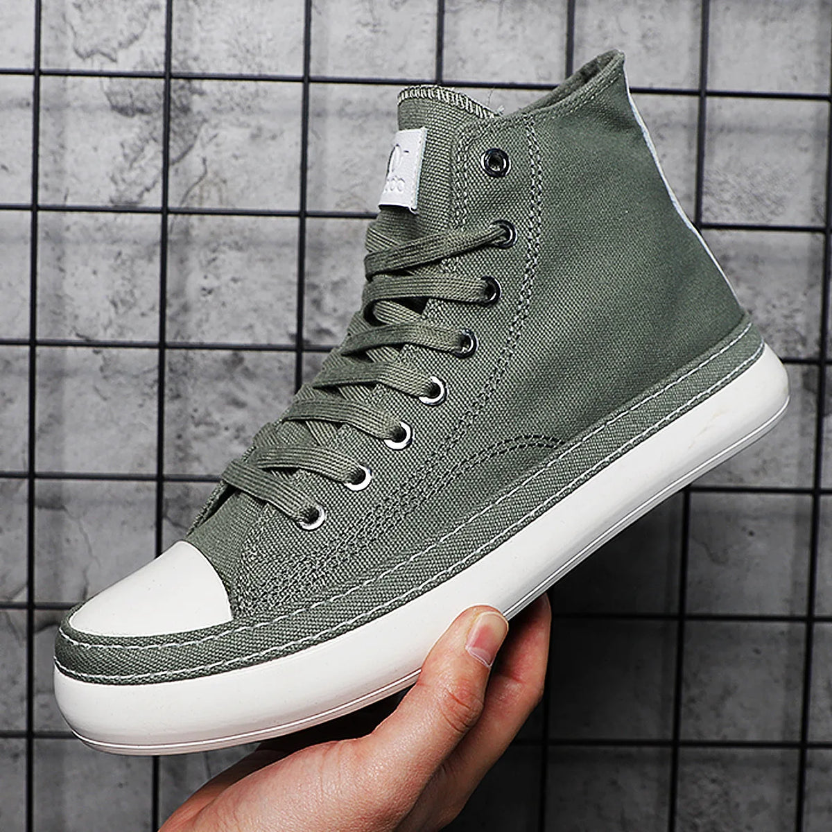 2023 Men's High Top Canvas Shoes Black White Men Casual Sneakers Fashion Lace-up Vulcanize Shoes Cool Street Sports Brand Flats